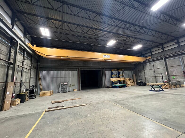 More Photos Of 3400 N Topeka St, Wichita Warehouse For Lease