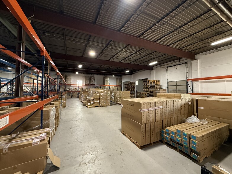 More Photos Of 3925 E American Ave, Oak Creek Manufacturing For Sale