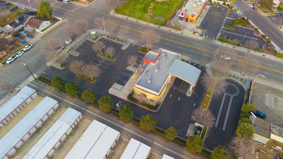 More Photos Of 406 E Elm Ave, Coalinga Office For Sale