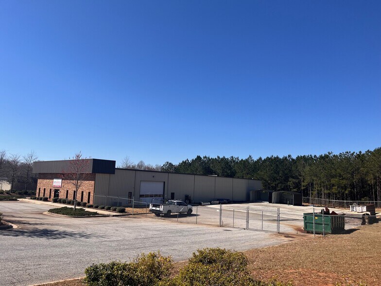 More Photos Of 500 Marksmen Ct, Fayetteville Manufacturing For Sale
