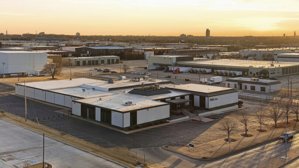 More Photos Of 390 NE 36th St, Oklahoma City Office For Sale