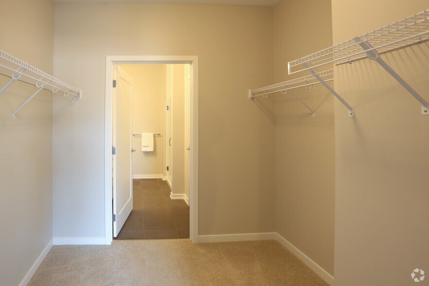 More Photos Of 25-45 N Central Ave, Clayton Apartments For Lease