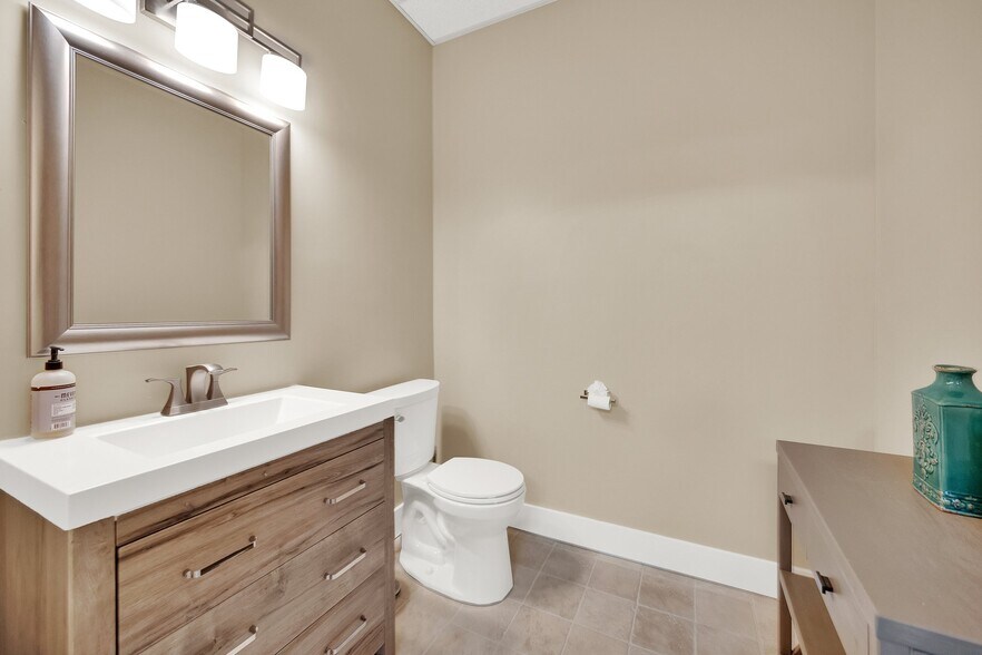 More Photos Of 661 S 200 E, Salt Lake City Office Residential For Lease