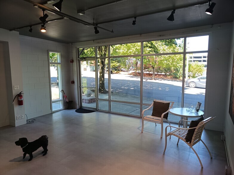 More Photos Of 10015 NE 4th St, Bellevue Office For Sale