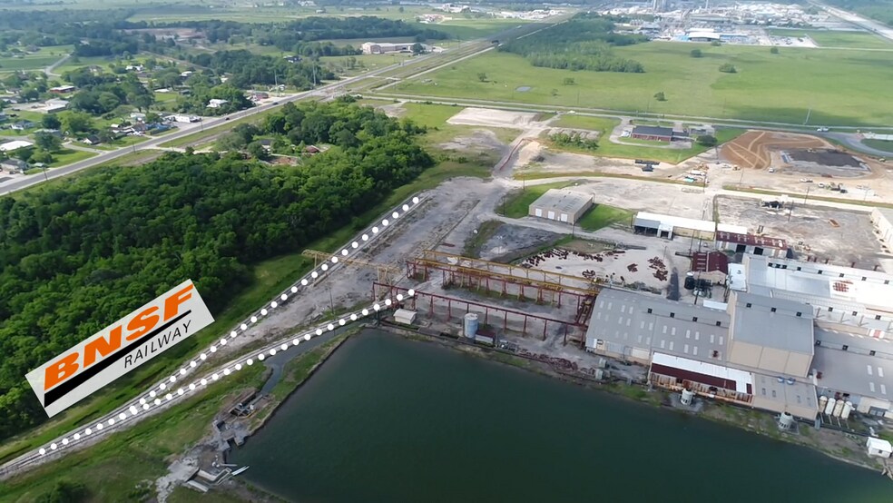 More Photos Of 6817 Industrial Rd, Beaumont Manufacturing For Sale