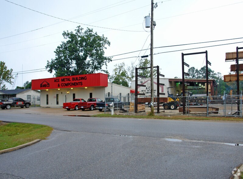 More Photos Of 3345 Anton St, Mobile Service For Sale