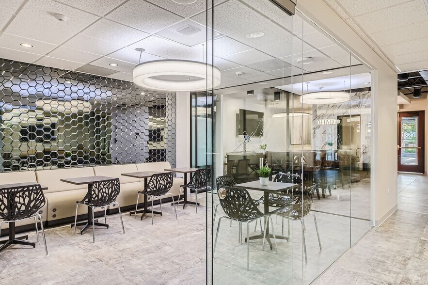 More Photos Of 6130 Greenwood Plaza Blvd, Greenwood Village Office For Sale