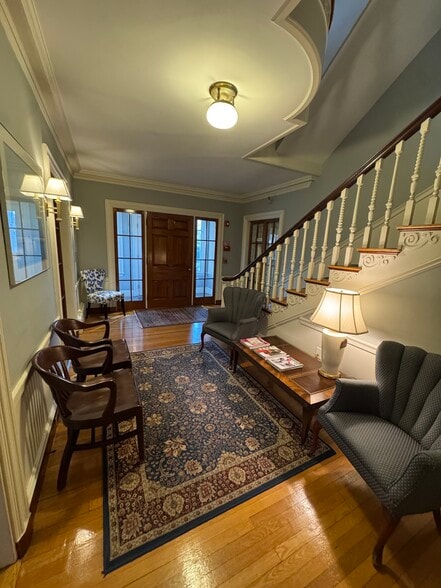 More Photos Of 202-204 Lafayette St, Salem Office Residential For Lease