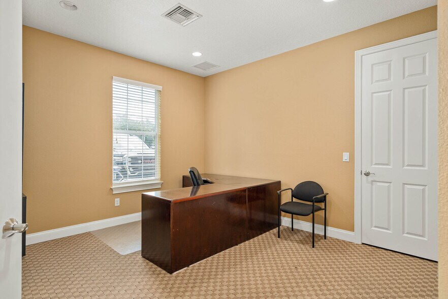 More Photos Of 3217 Corrine Dr, Orlando Office For Sale