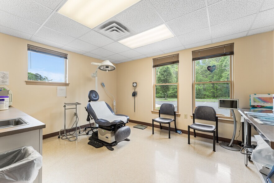 More Photos Of 1206 W Sherman Ave, Vineland Office For Sale