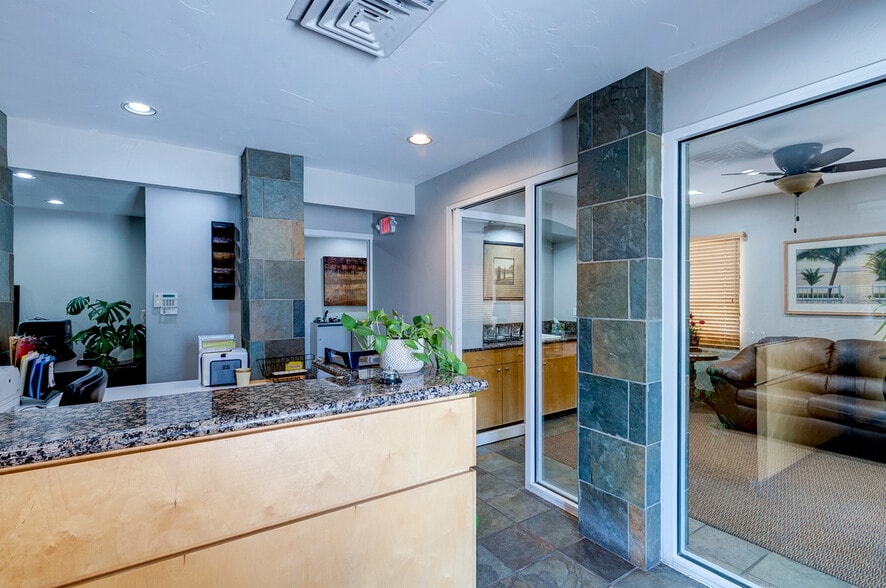 More Photos Of 510 S 8th St, Las Vegas Office Residential For Sale