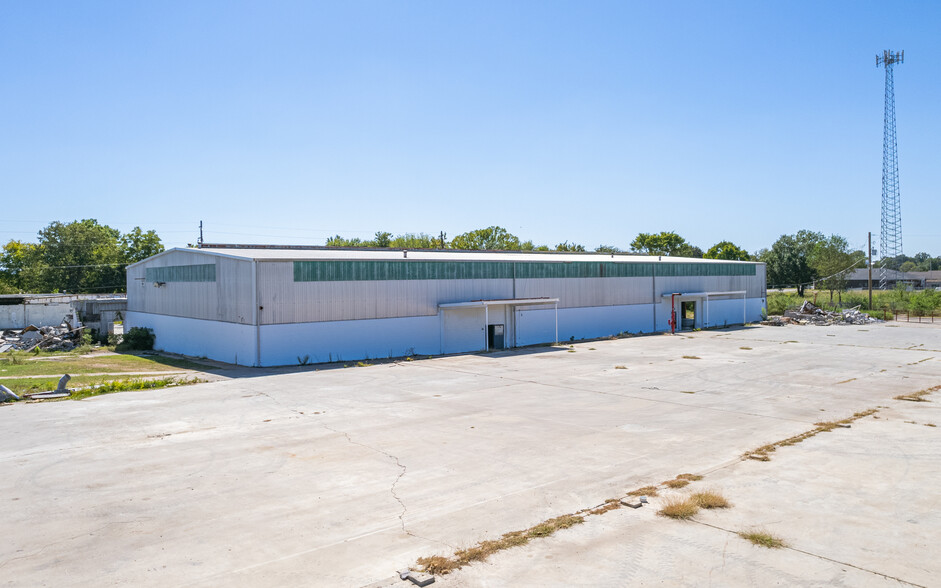 Primary Photo Of 560 W 2nd St, Booneville Warehouse For Sale