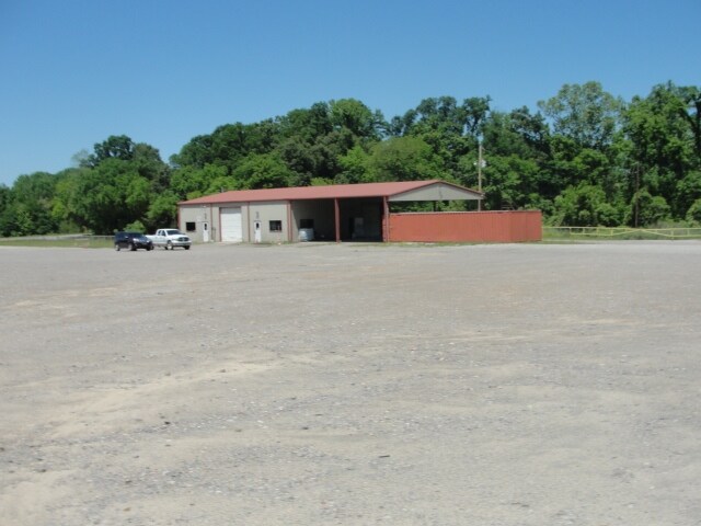 More Photos Of 1800 E Main St, Lamar Land For Lease