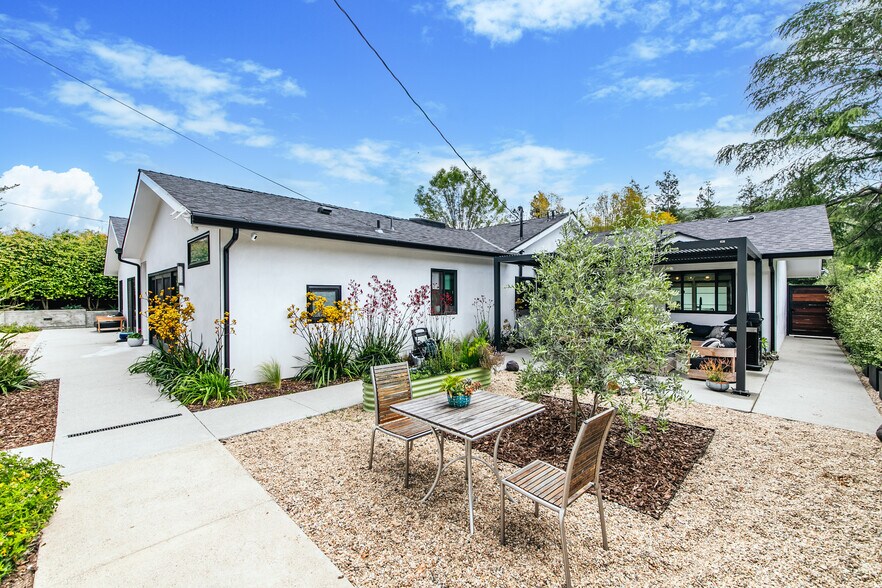 More Photos Of 1865 El Monte Dr, Thousand Oaks Apartments For Sale