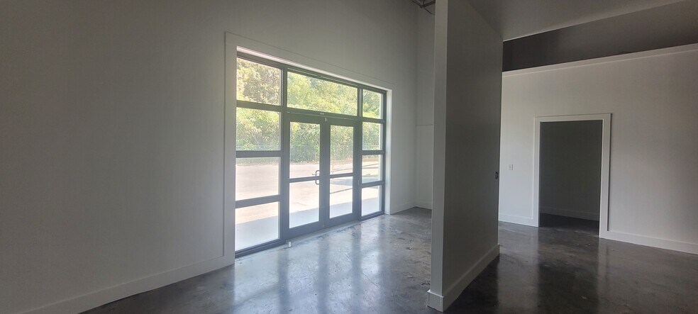 More Photos Of 800 Lambert Dr NE, Atlanta Loft Creative Space For Lease