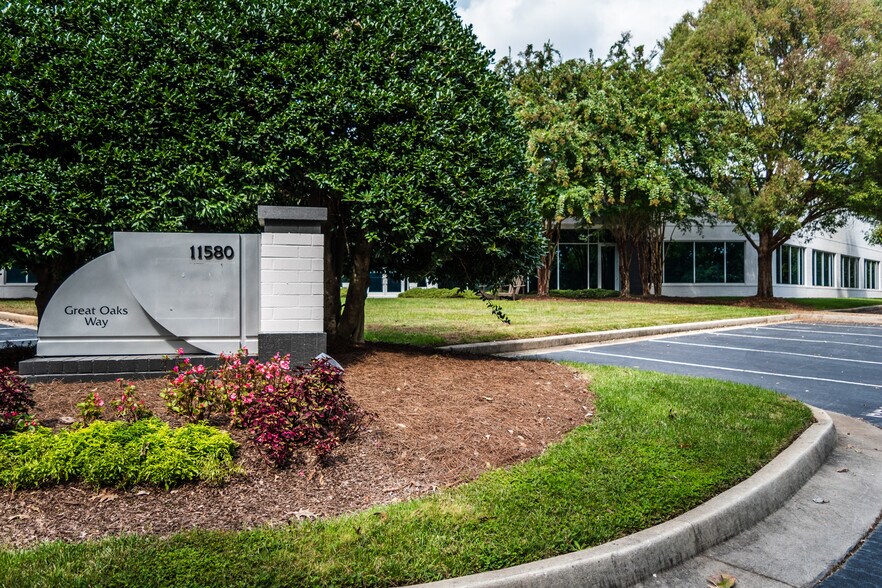 More Photos Of 11560 Great Oaks Way, Alpharetta Unknown For Lease