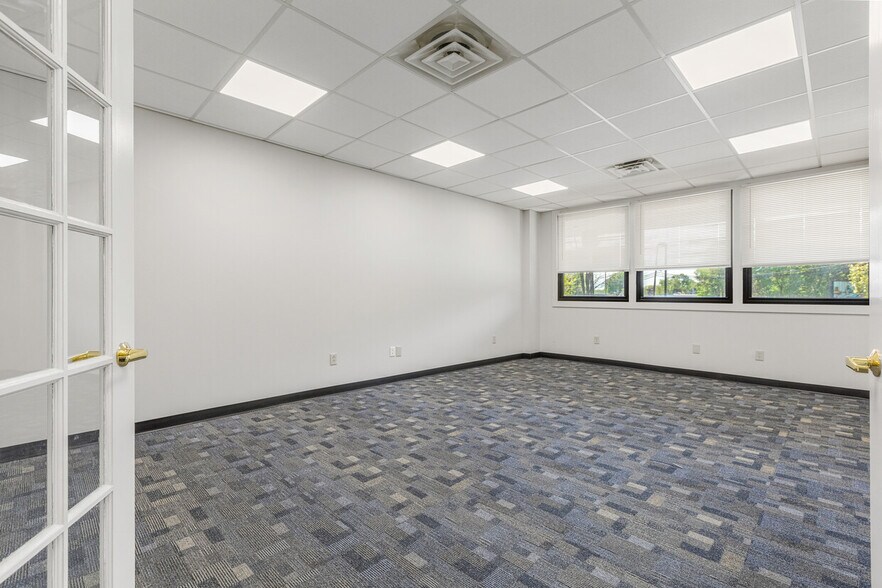 More Photos Of 760 Rt 10, Whippany Office For Lease