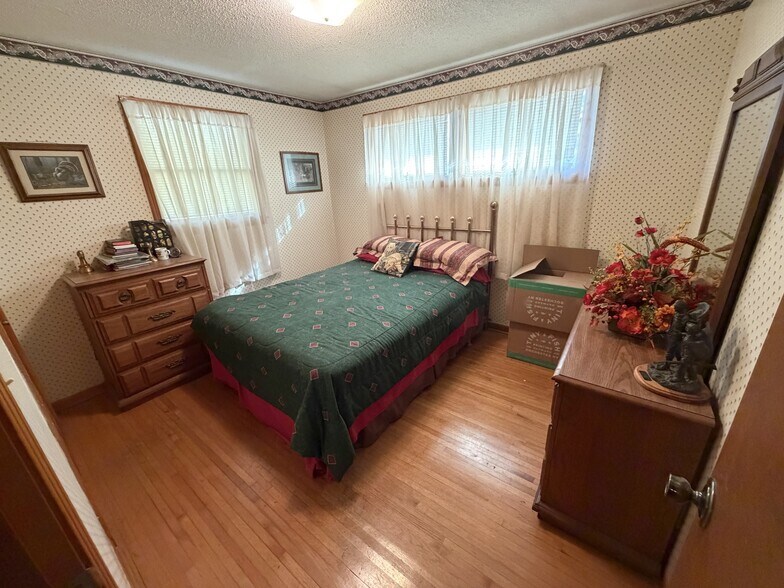 More Photos Of 10555 Lebanon Rd, Mt Juliet Showroom For Sale