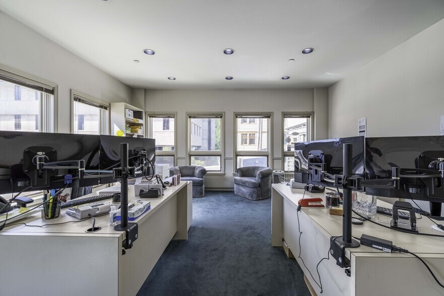 More Photos Of 426 Main St, Ketchikan Office For Sale