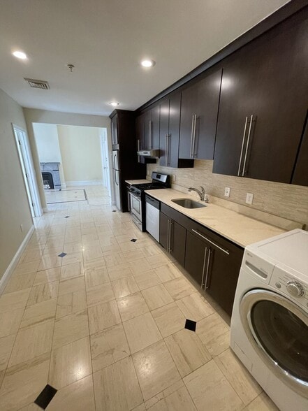 More Photos Of 161 Benefit St, Providence Apartments For Sale