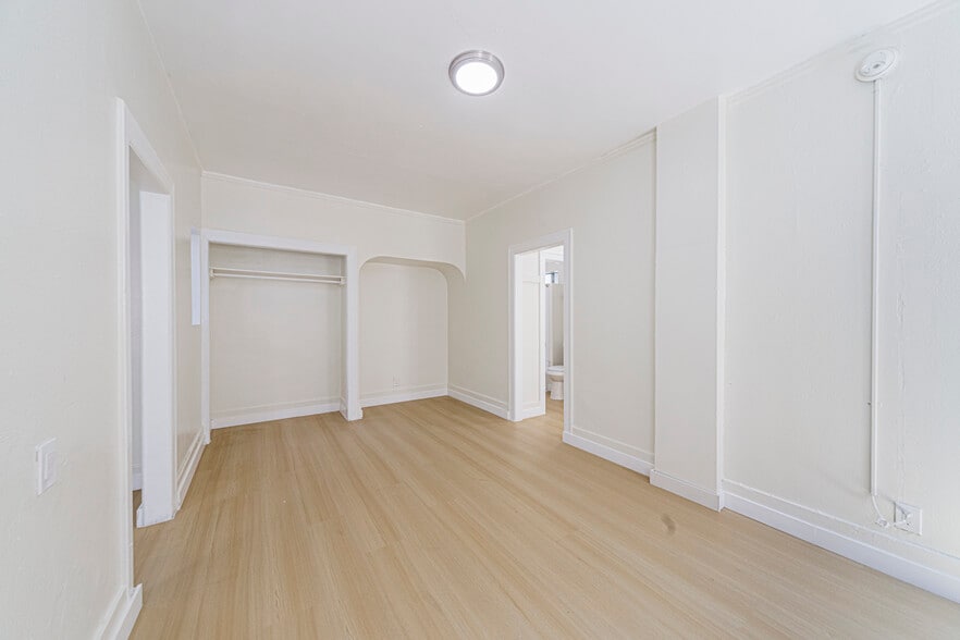 More Photos Of 2505-2509 Malabar St, Los Angeles Apartments For Sale