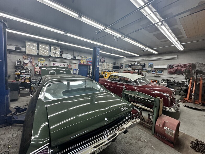 More Photos Of 6027 Ritchie Hwy, Brooklyn Freestanding For Sale