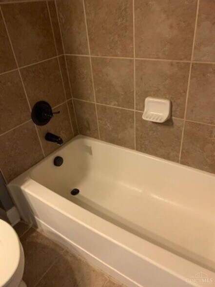 More Photos Of 255 Warner St, Cincinnati Apartments For Sale