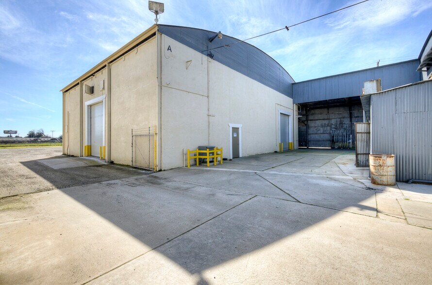 More Photos Of 39400 Clarkson Dr, Kingsburg Warehouse For Sale