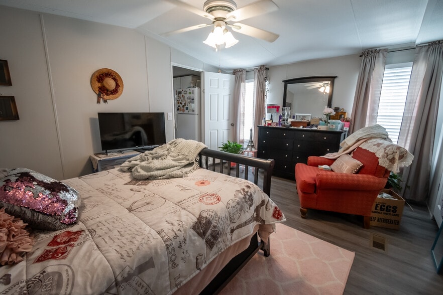 More Photos Of 3655 Neese Commerce Rd, Hull Multifamily For Sale