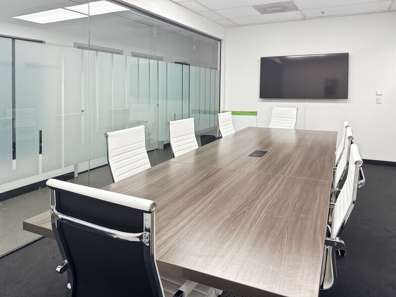 Primary Photo Of 901 W Civic Center Dr, Santa Ana Coworking Space