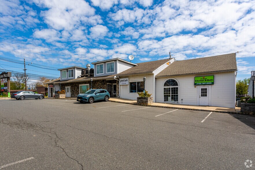 More Photos Of 1626 US Highway 130, North Brunswick Fast Food For Lease