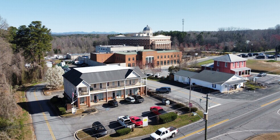 More Photos Of 86 Hwy 53 W, Dawsonville Office For Sale