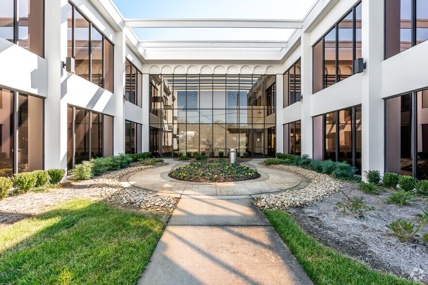 More Photos Of 3375 Northeast Expy, Atlanta Office For Sale