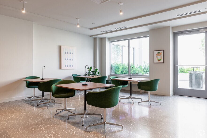 More Photos Of 89 Monitor St, Jersey City Apartments For Lease