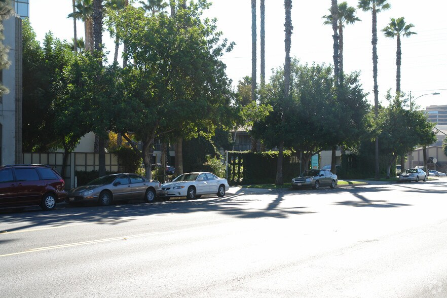 More Photos Of 2920 W Olive Ave, Burbank Loft Creative Space For Lease