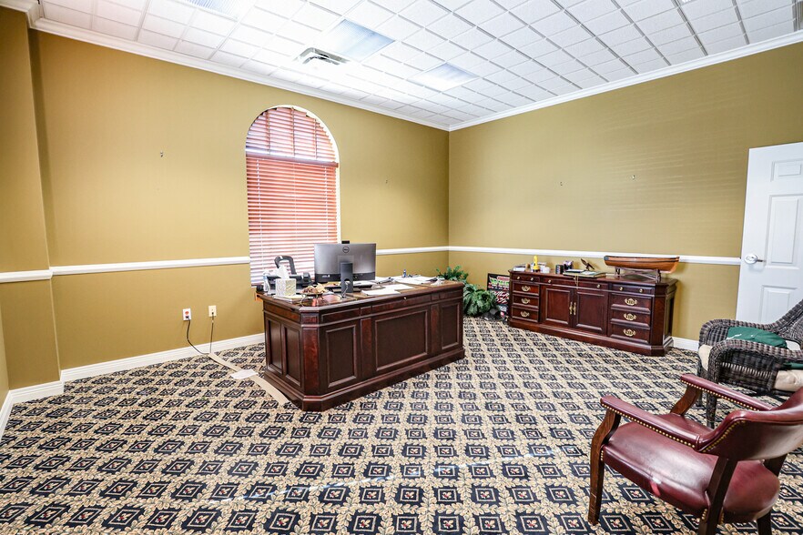 More Photos Of , Paducah Unknown For Sale