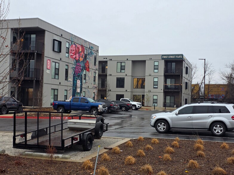 More Photos Of 401 N 2nd St, Rogers Office For Lease