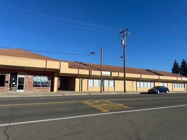 More Photos Of 1905 Covillaud St, Marysville General Retail For Sale