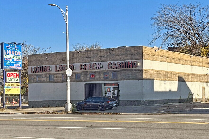Primary Photo Of 11744 Woodward Ave, Highland Park Freestanding For Sale