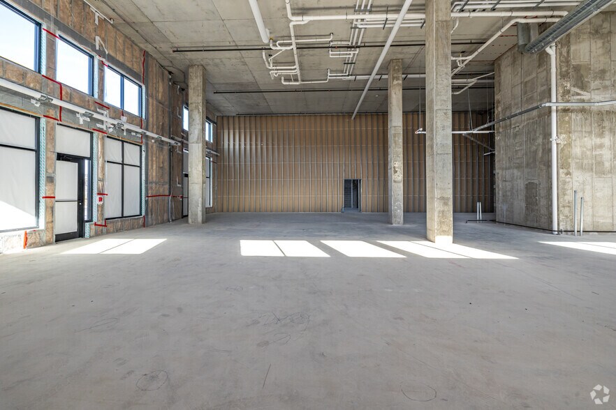 More Photos Of 20400 W Bluemound Rd, Brookfield Unknown For Lease