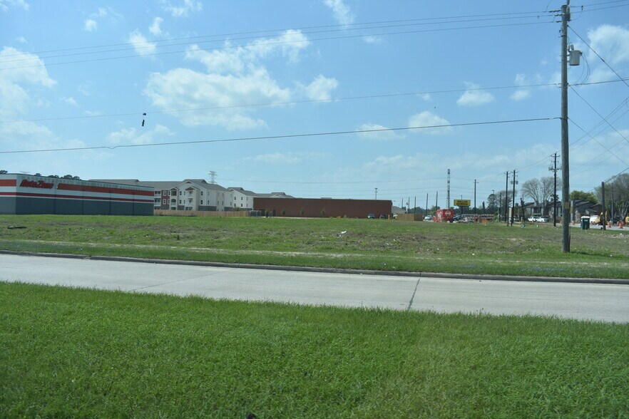 More Photos Of CE King Parkway & Tidwell Rd, Houston Land For Sale