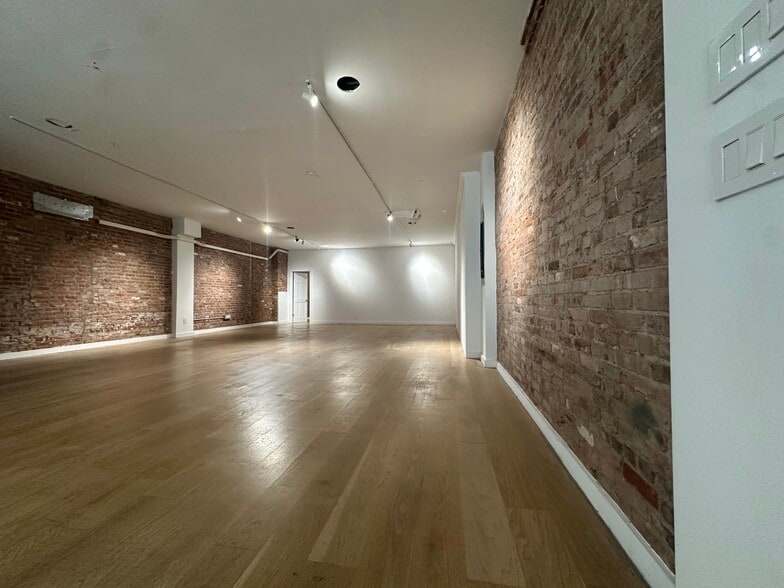 More Photos Of 134 Orchard St, New York Apartments For Lease