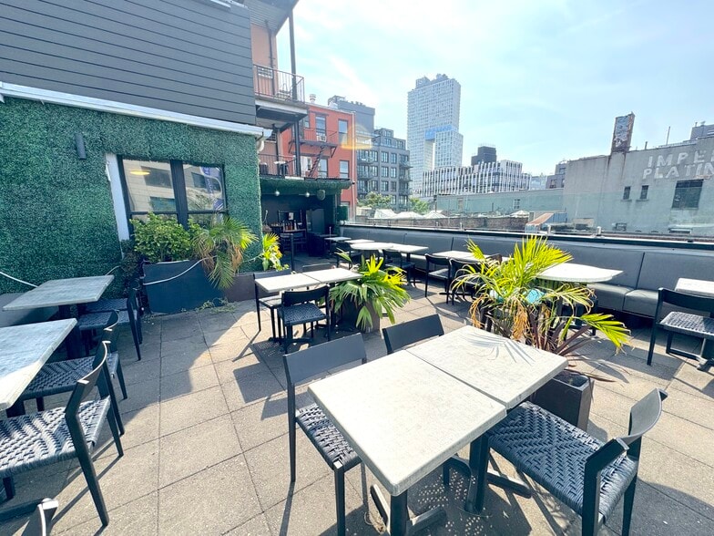 More Photos Of 128 Metropolitan Ave, Brooklyn Restaurant For Lease