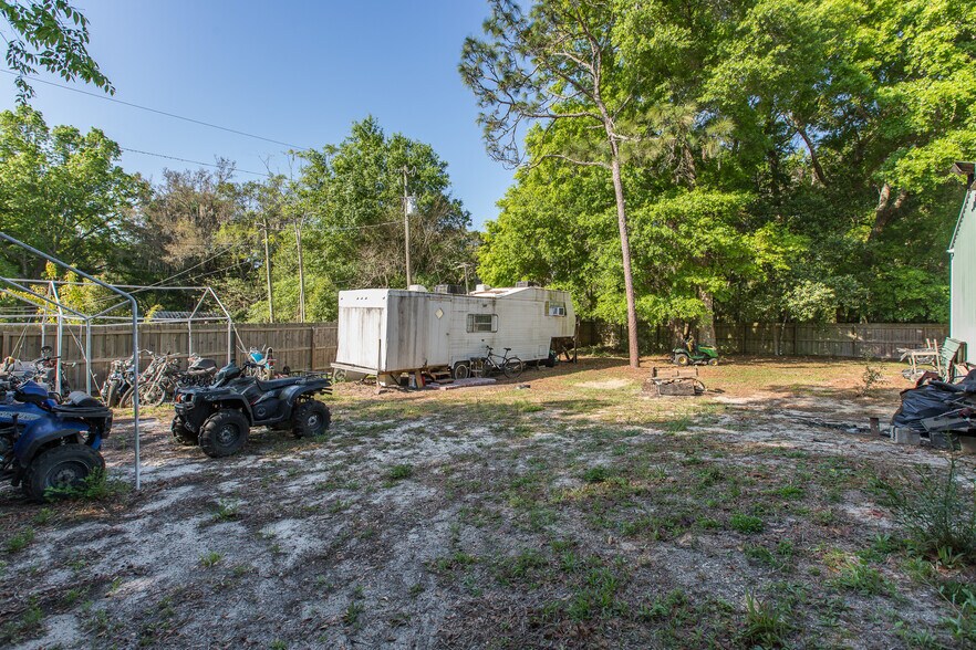 More Photos Of 17022 Cortez Blvd, Brooksville Auto Repair For Sale