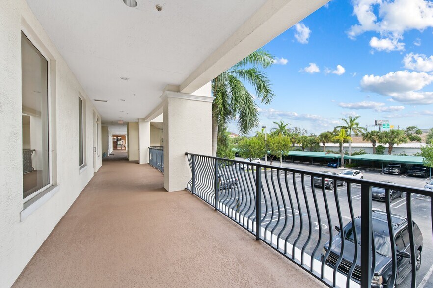 More Photos Of 2465 Mercer Ave, West Palm Beach Office For Lease