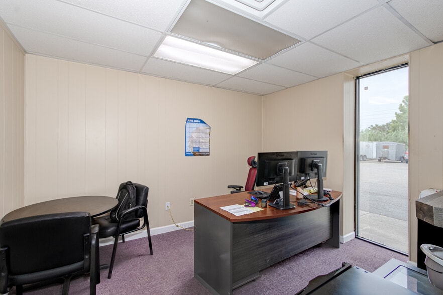 More Photos Of 1242 Nowell Dr, Augusta Warehouse For Sale