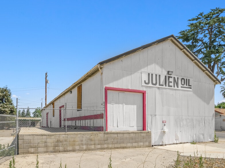 More Photos Of 1319 W Goshen Ave, Visalia Industrial For Sale