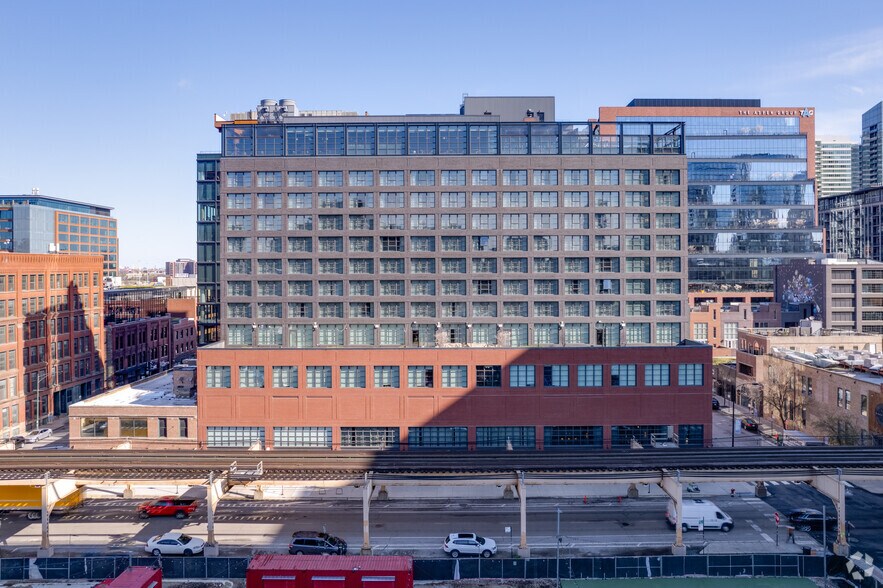 More Photos Of 200 N Green St, Chicago Hotel For Lease