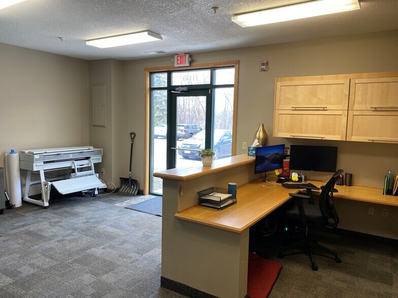 More Photos Of 11149-11157 N Zealand Ave, Champlin Office For Lease