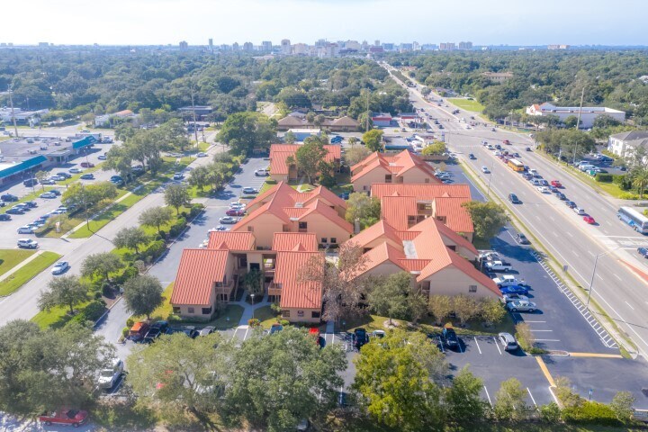 More Photos Of 2831 Ringling Blvd, Sarasota Medical For Sale